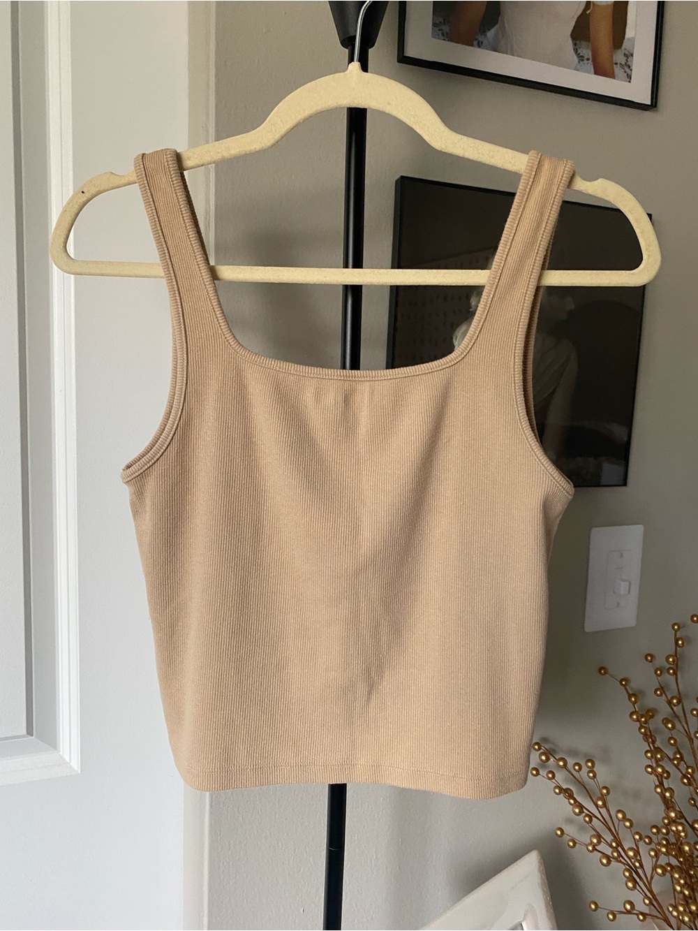 Old Navy Ribbed Square-Neck Tank Top - Picture 3 of 3